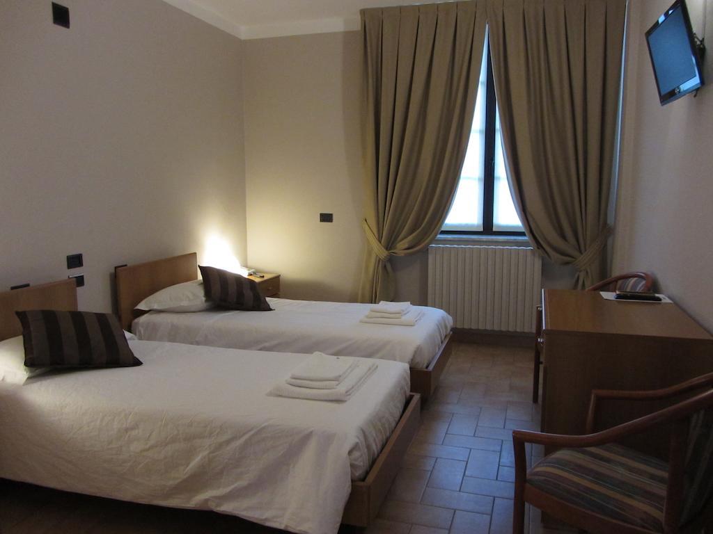 Villa Lomellini Montebello della Battaglia Zimmer foto